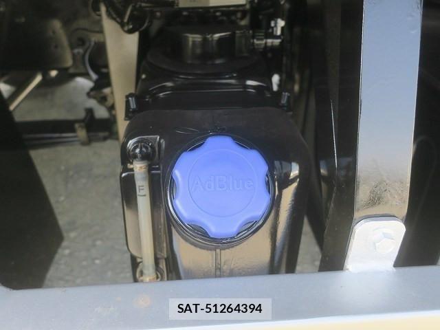 Hino PROFIA 2016-08 5876194-9