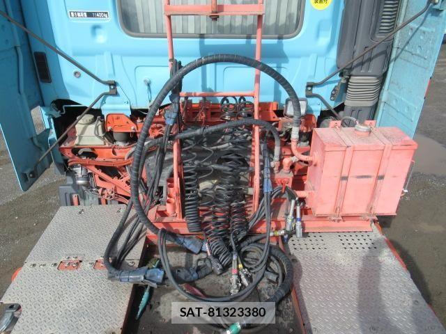 Hino PROFIA 2018-08 5876180-23