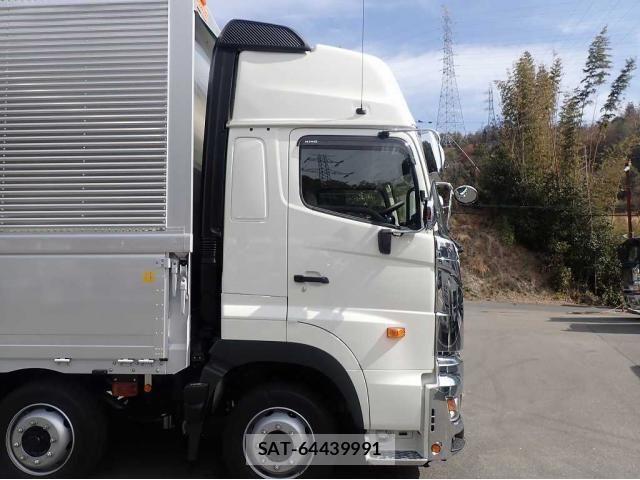 Hino PROFIA 2025-09 6016716-15