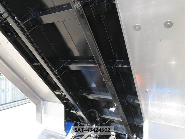 Hino PROFIA 2025-10 6016714-12