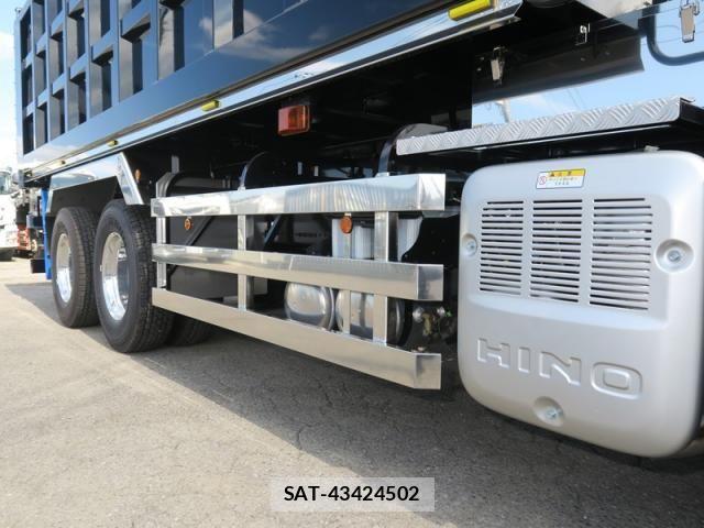 Hino PROFIA 2025-10 6016714-17
