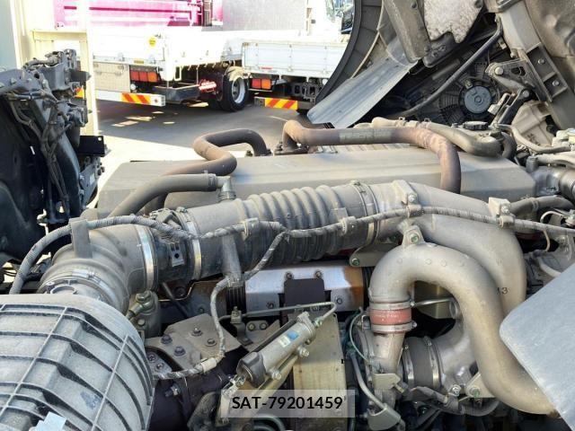 Hino PROFIA 2020-07 6218708-14