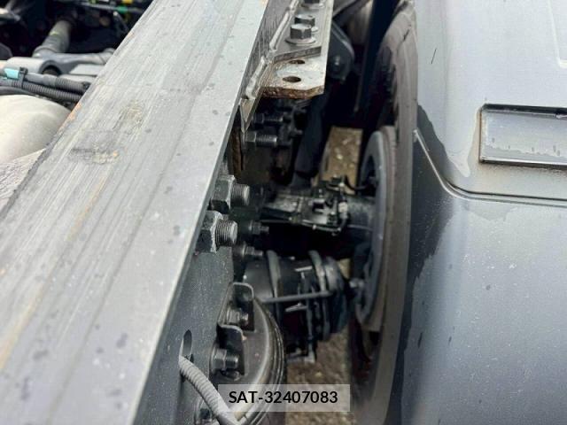 Hino PROFIA 2022-02 6246883-17