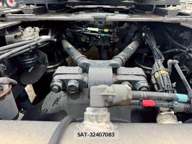 Hino PROFIA 2022-02 6246883-19