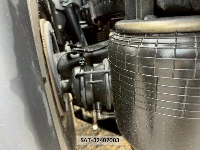 Hino PROFIA 2022-02 6246883-23
