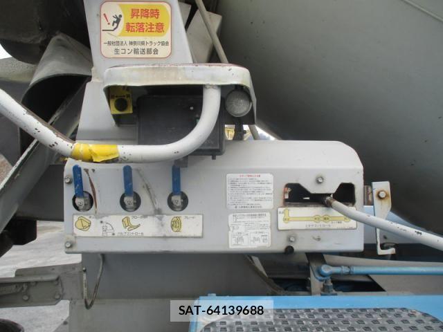 Hino PROFIA 2014-09 6246886-17