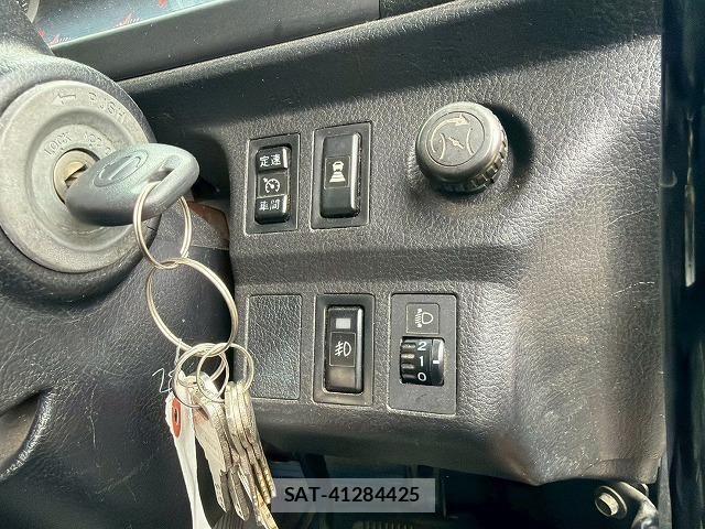 Hino PROFIA 2015-05 6527322-12