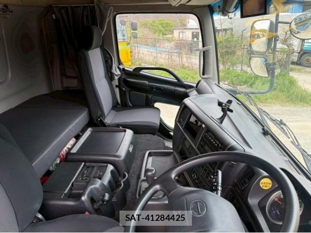 Hino PROFIA 2015-05 6527322-16