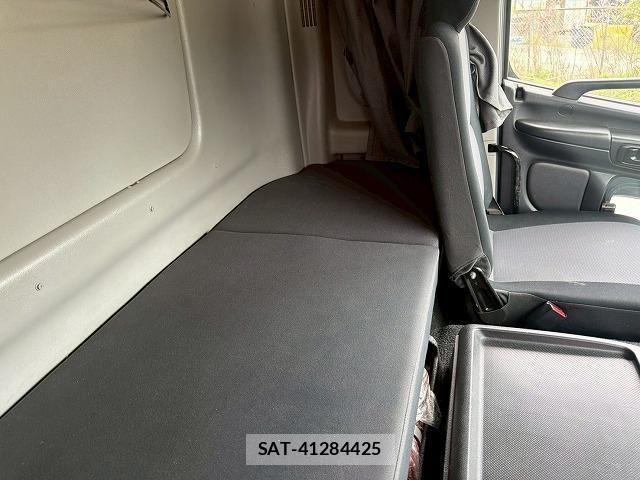 Hino PROFIA 2015-05 6527322-17