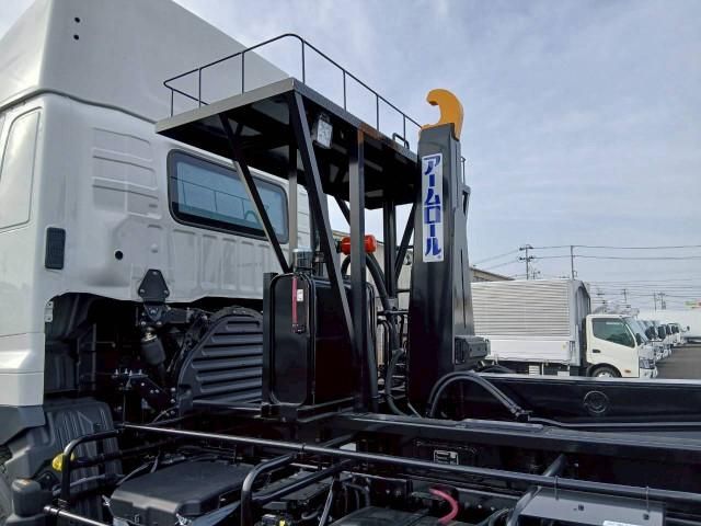 Hino PROFIA 2025-08 6596778-14