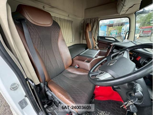 Hino PROFIA 2019-02 6677618-28
