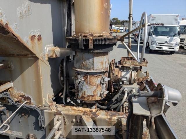 Hino PROFIA 2013-11 6677626-17