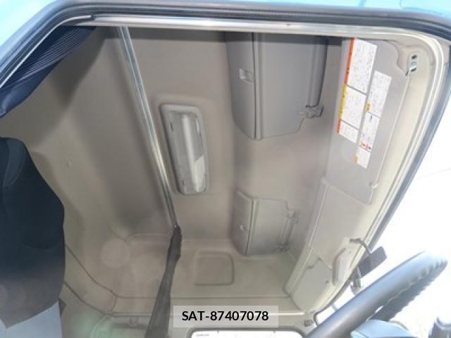 Hino PROFIA 2018-08 6683971-18