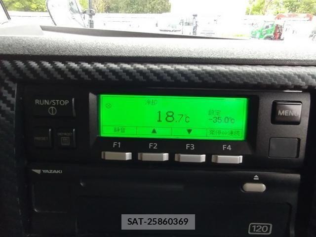 Hino PROFIA 2020-04 6717102-25