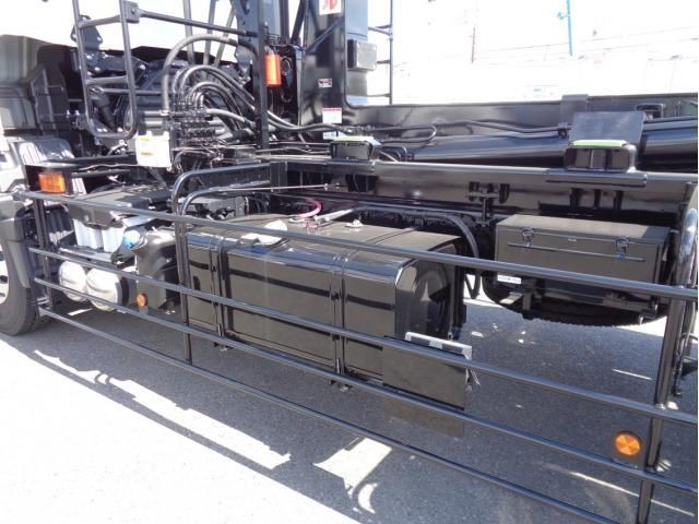 Hino PROFIA 2025-06 6805433-15