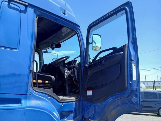 Hino PROFIA 2017-12 6805446-16