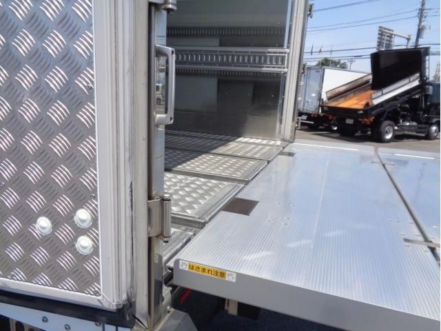 Hino PROFIA 2023-12 6805431-9