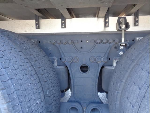 Hino PROFIA 2023-12 6805431-18