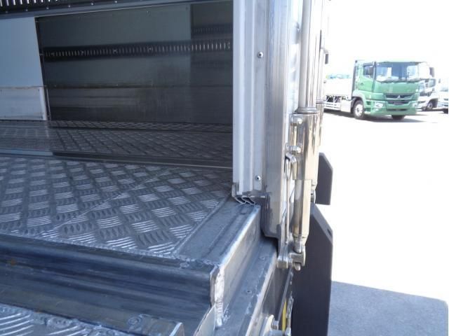 Hino PROFIA 2023-12 6805431-7