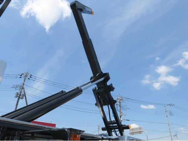 Hino PROFIA 2025-11 6805432-7