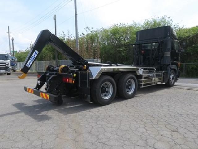 Hino PROFIA 2017-02 6805436-11