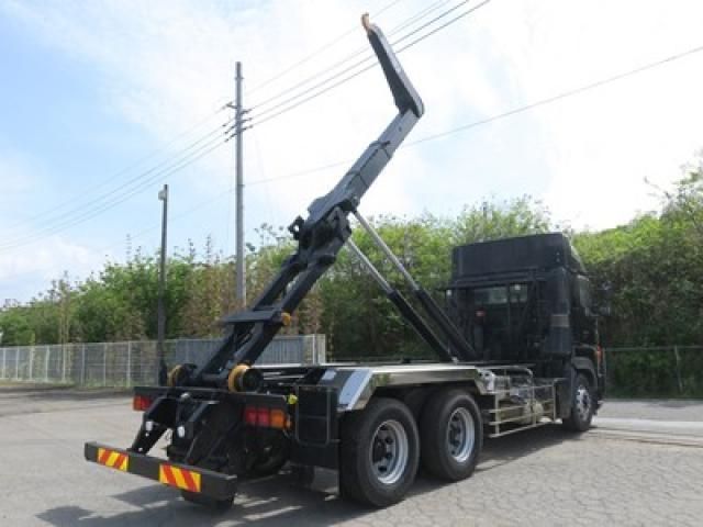 Hino PROFIA 2017-02 6805436-12