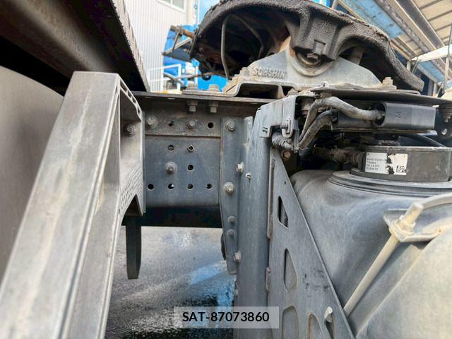 Hino PROFIA 2020-03 6911616-18
