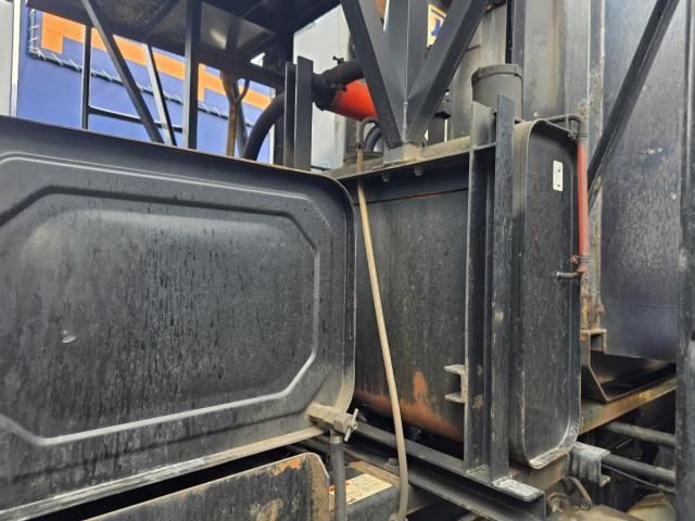 Hino PROFIA 2019-09 6964421-4