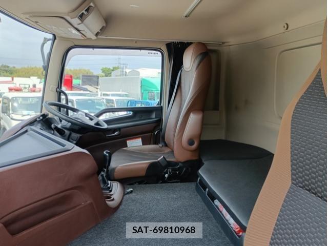 Hino PROFIA 2019-03 7021329-21