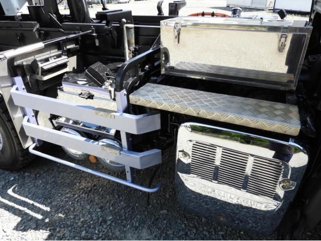Hino PROFIA 2016-06 7199673-17