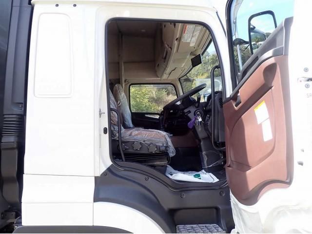 Hino PROFIA 2025-10 7199647-20