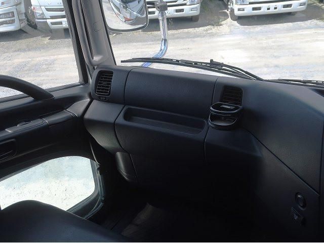 Hino PROFIA 2017-03 7199671-12