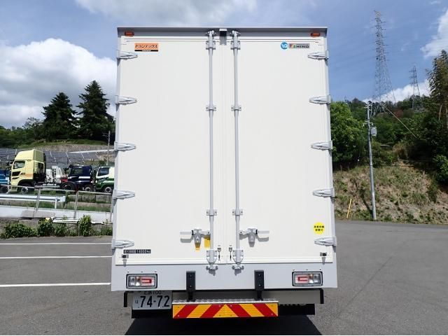 Hino PROFIA 2025-10 7199650-4