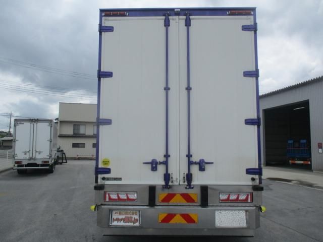 Hino PROFIA 2017-12 7199669-8