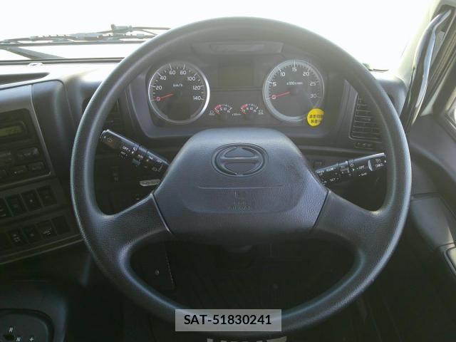Hino PROFIA 2017-08 7250105-26