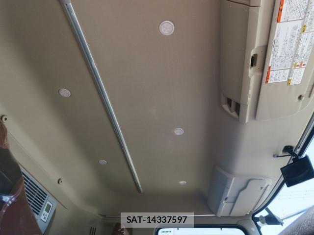 Hino PROFIA 2019-07 7252004-18