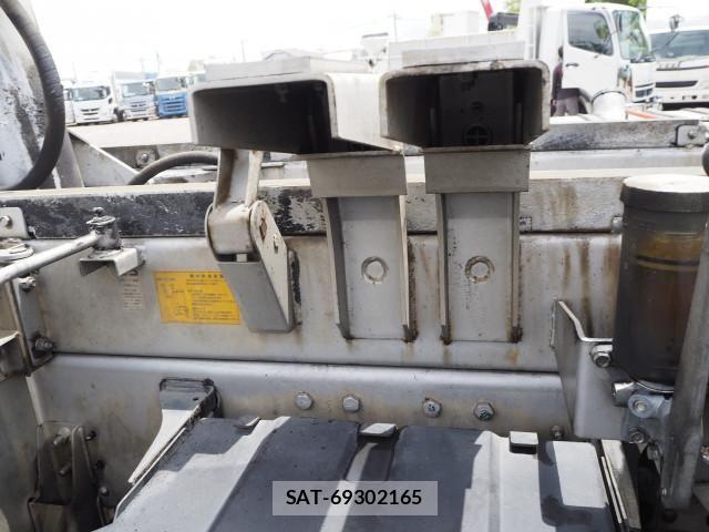 Hino PROFIA 2015-09 7252012-14