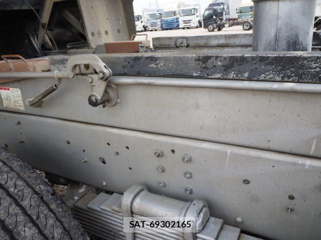 Hino PROFIA 2015-09 7252012-16