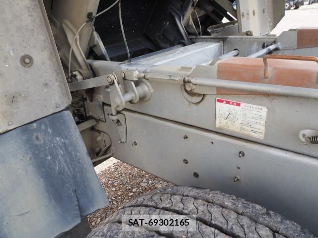 Hino PROFIA 2015-09 7252012-17