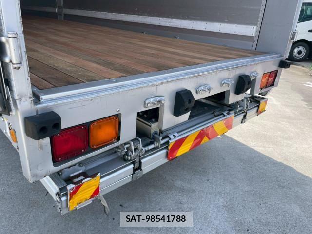 Hino PROFIA 2018-10 7252003-13