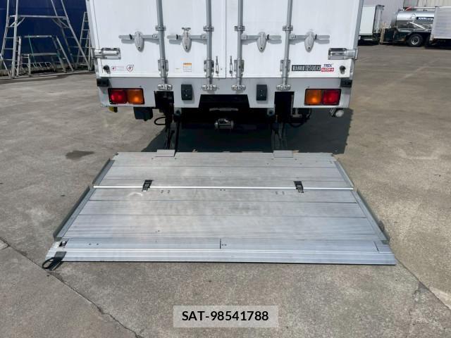 Hino PROFIA 2018-10 7252003-17