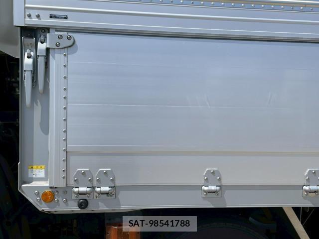 Hino PROFIA 2018-10 7252003-19
