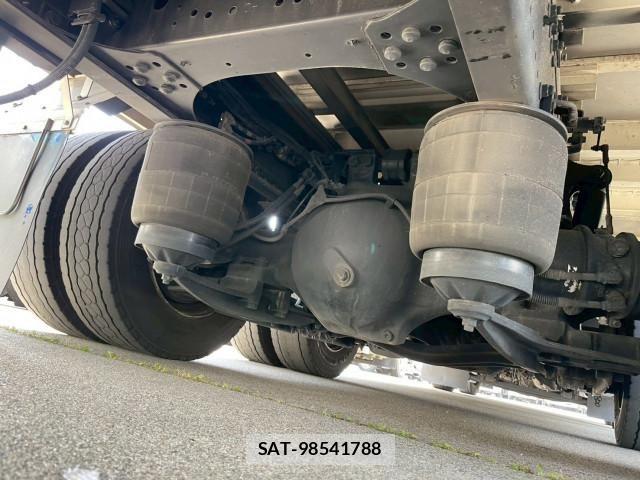Hino PROFIA 2018-10 7252003-26