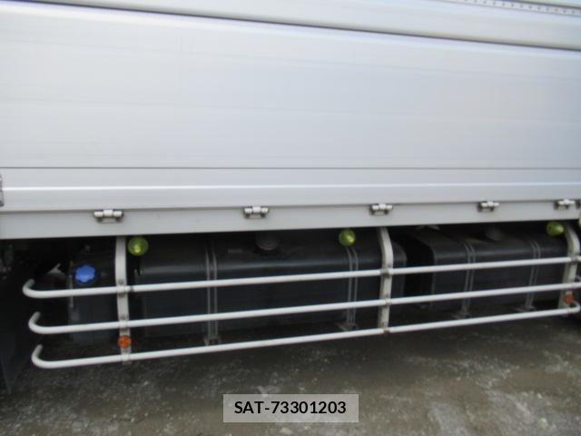 Hino PROFIA 2017-08 7252010-28