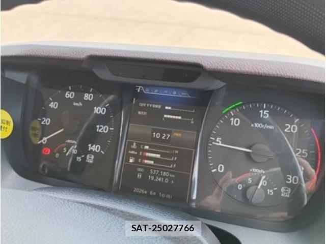 Hino PROFIA 2018-12 7272429-28