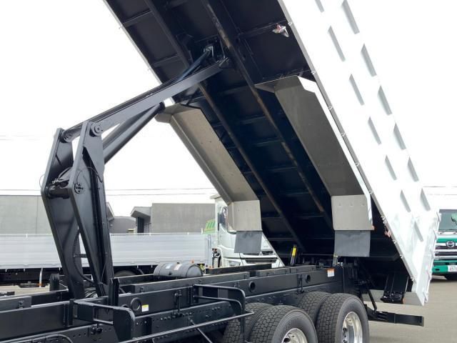 Hino PROFIA 2025-05 7306689-16