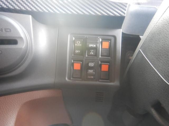 Hino PROFIA 2018-01 7306684-13