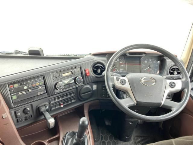 Hino PROFIA 2019-03 7383918-19