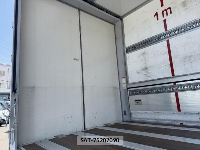 Hino PROFIA 2021-07 7502407-17