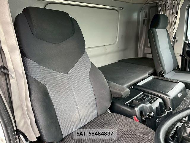 Hino PROFIA 2017-02 7502415-17